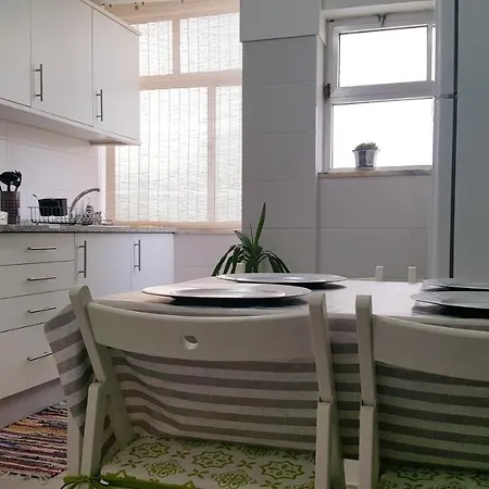 2 Bedrooms With Lake View And Wifi At 4 Km Away From The Beach * Portimão