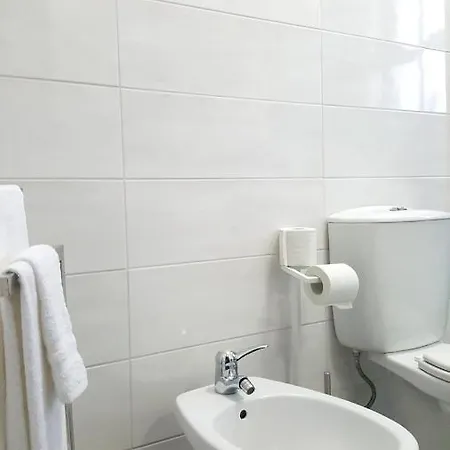 Apartamento 2 Bedrooms With Lake View And Wifi At 4 Km Away From The Beach *